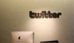 Twitter Twitter